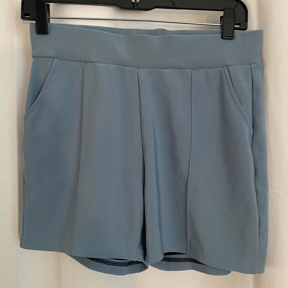 Women’s Light Blue Pull-On Shorts